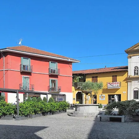 Apartament Casa Claudine Nel Centro Di Intra